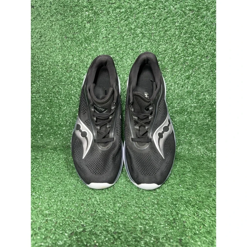 Saucony Kinvara 15 Womens Size 7.5 Black White Running Shoes Sneakers S10967-208